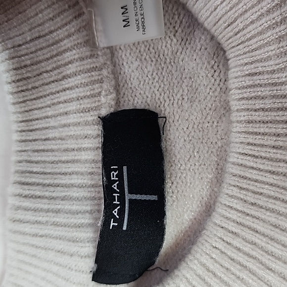 Tahari T Size Medium Grey Sweater 3/4 Sleeve - Picture 2 of 8